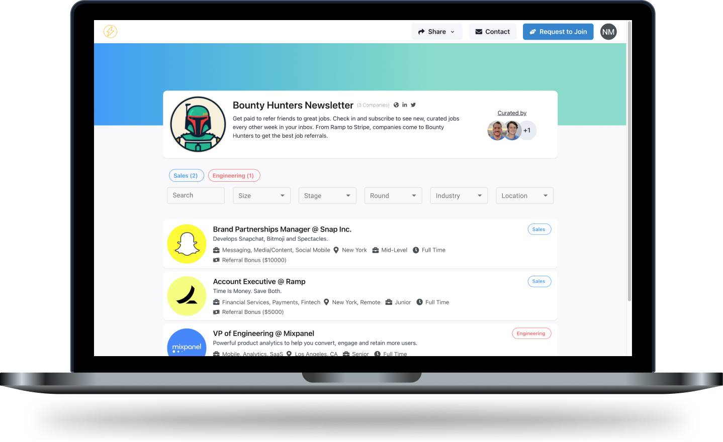 Founder using OnePager's recruiting bounties newsletter on a laptop
